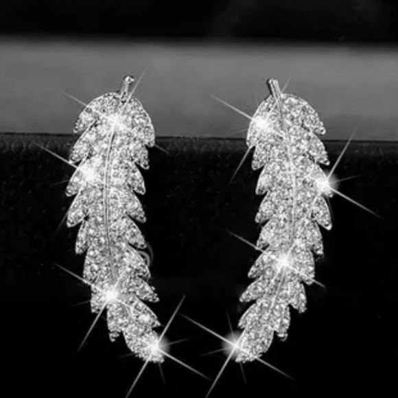 Sterling silver leaf earrings - Picture 3 of 6